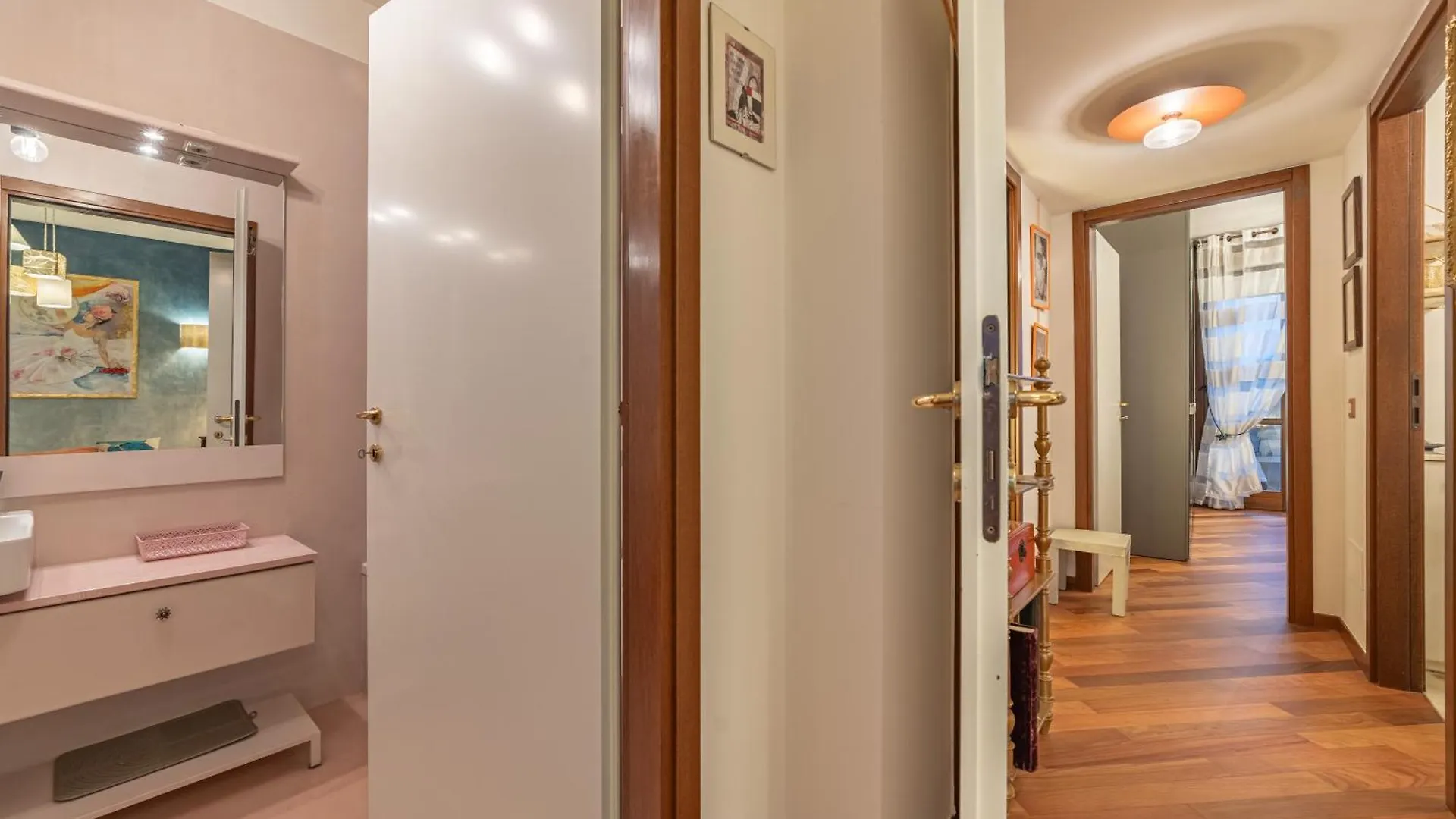 5' From Bocconi University With 2 Bedr And 2 Bathr Milan Italy