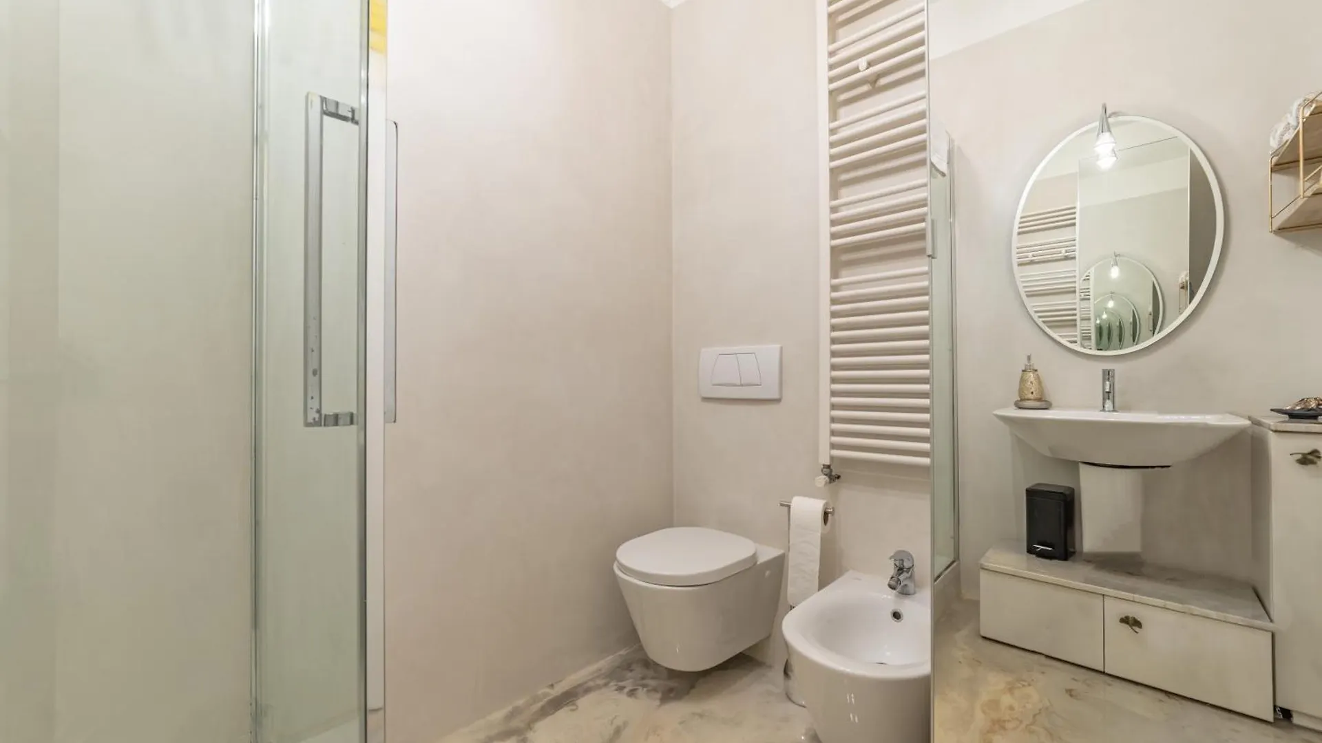 5' From Bocconi University With 2 Bedr And 2 Bathr Milan Apartment