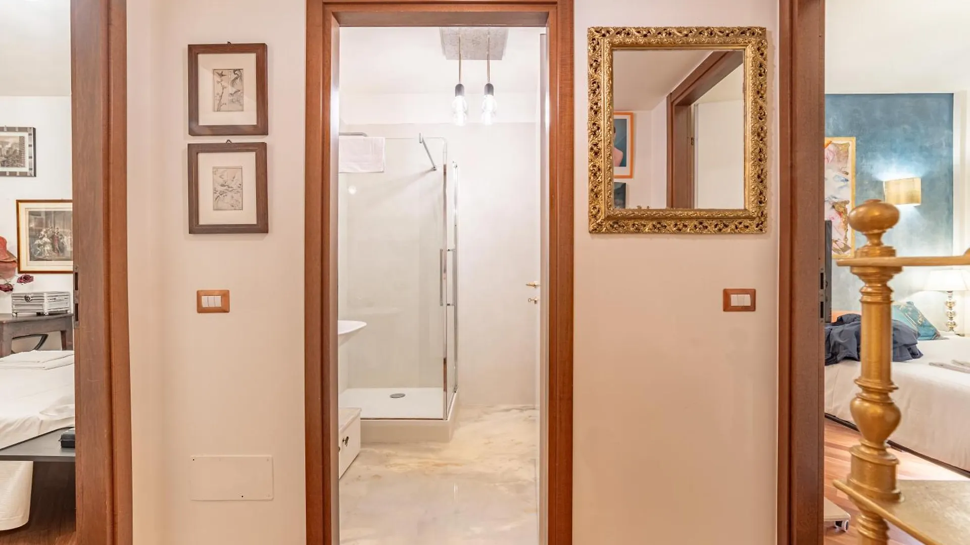 Apartment 5' From Bocconi University With 2 Bedr And 2 Bathr Milan